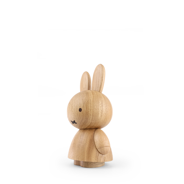 Boyhood Miffy wooden figure in oak, Small (image 13)