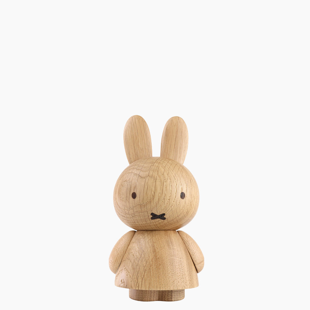 Boyhood Miffy wooden figure in oak, Mini (image 3)
