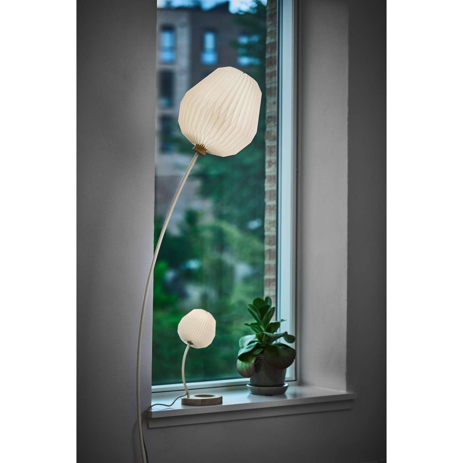 Bouquet Table Lamp Light Oak Cream White LK 330Tscw - LE KLINT