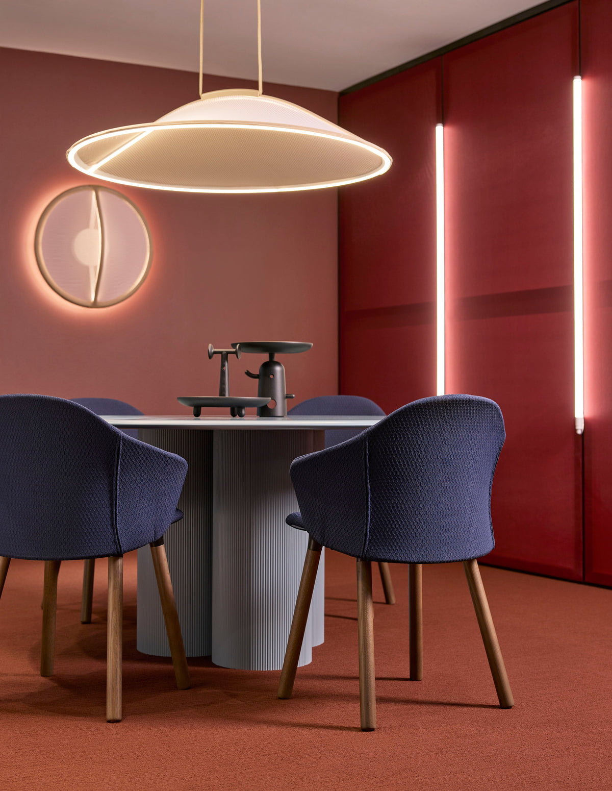 Pantaya Pendant showroom view