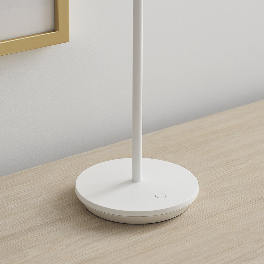 Designer Rechargeable Sltb25 & Cordless Table Lamps by Visual & Comfort & Co