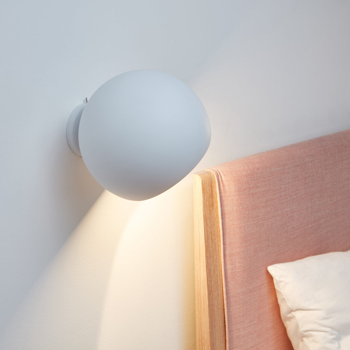 Nyta Tilt Globe Wall – wall light, photo 1