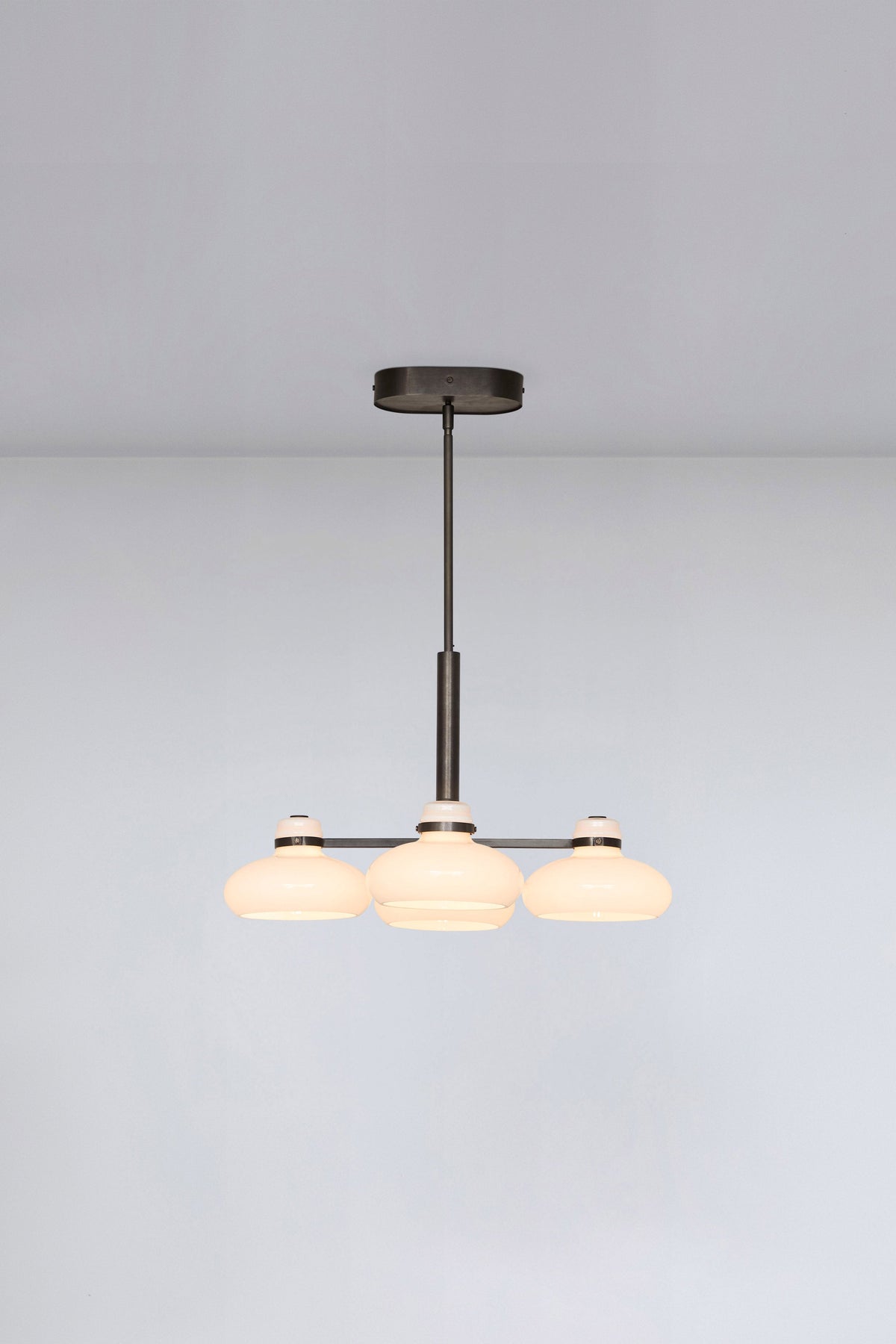 Magnus C4 Chandelier by Original BTC (photo 10)