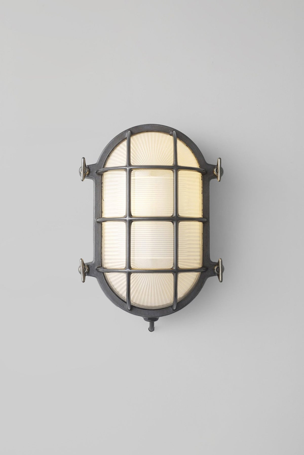 Oval Brass Bulkhead by Original BTC (photo 3)