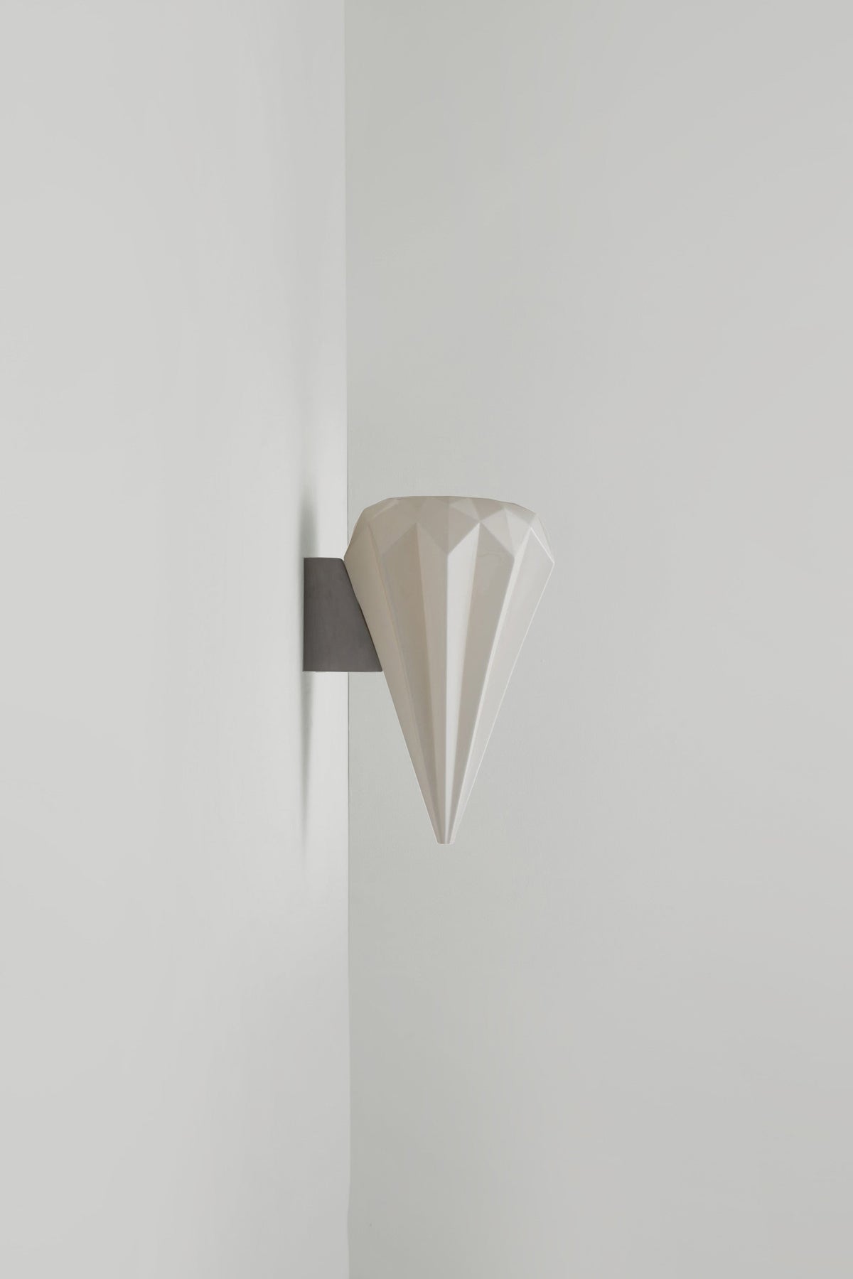 Hatton 3 Wall Light by Original BTC (photo 4)