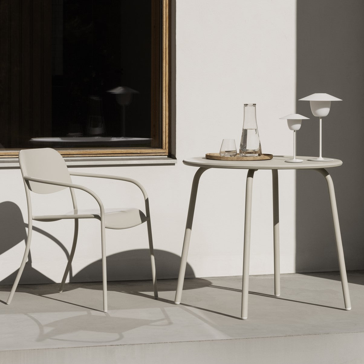 blomus Oku Oak Round Tray Natural Medium