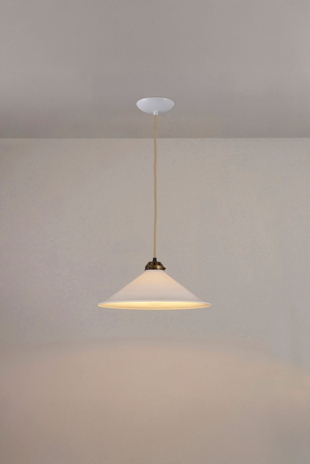 Cobb Large Rise and Fall Pendant by Original BTC (photo 5)