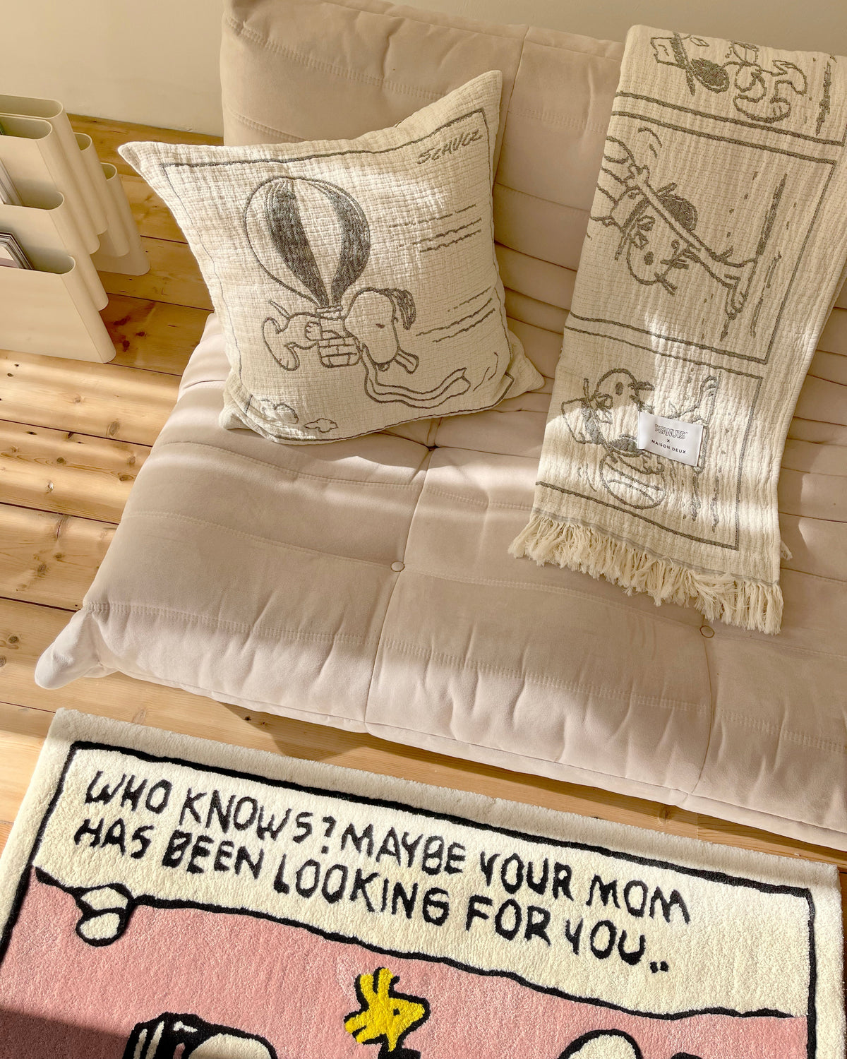 Maison Deux Peanuts Comic Dessert Cotton Blanket in Black/White – main view