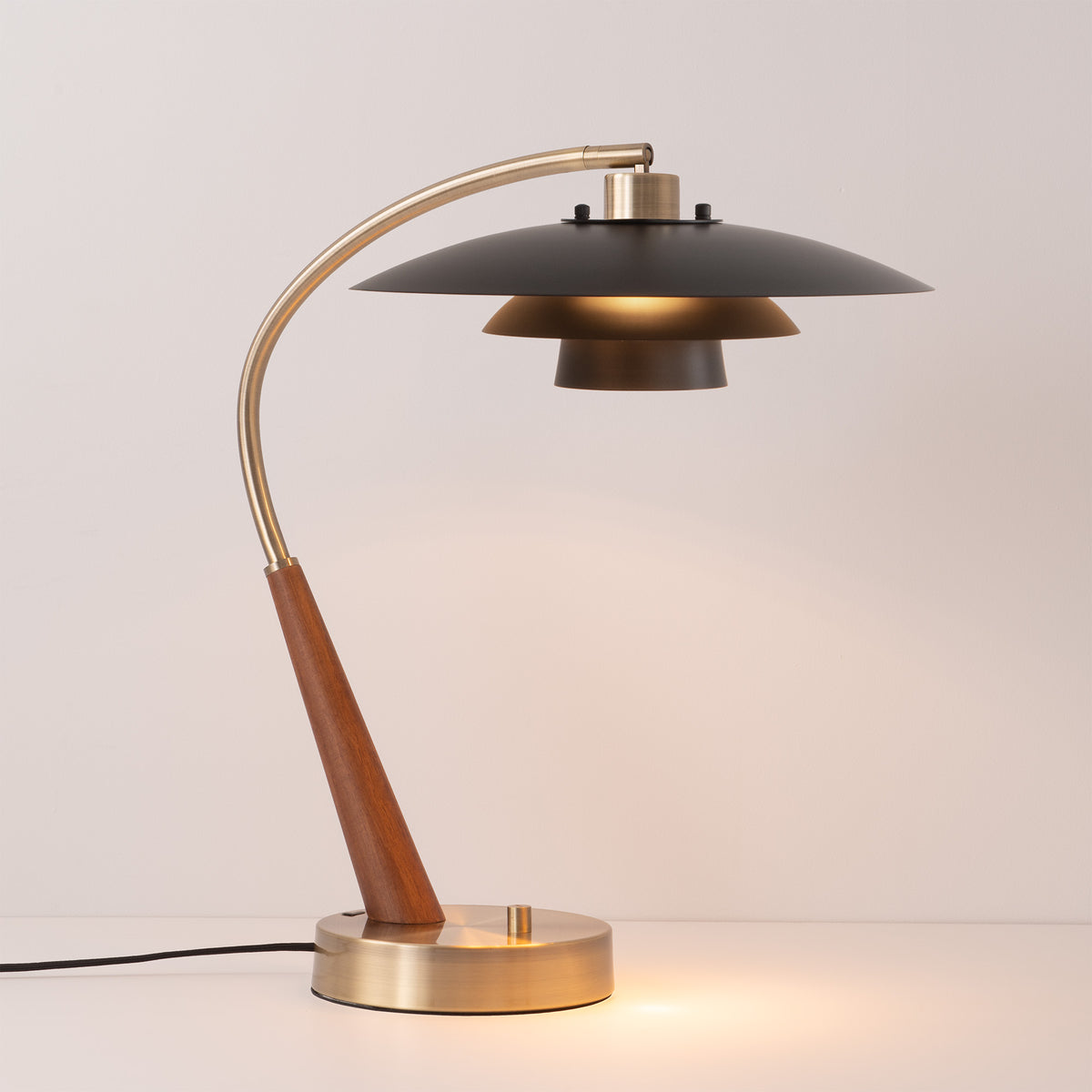 Rancho Mirage Boomerang Table Lamp by Nova of California – view 3