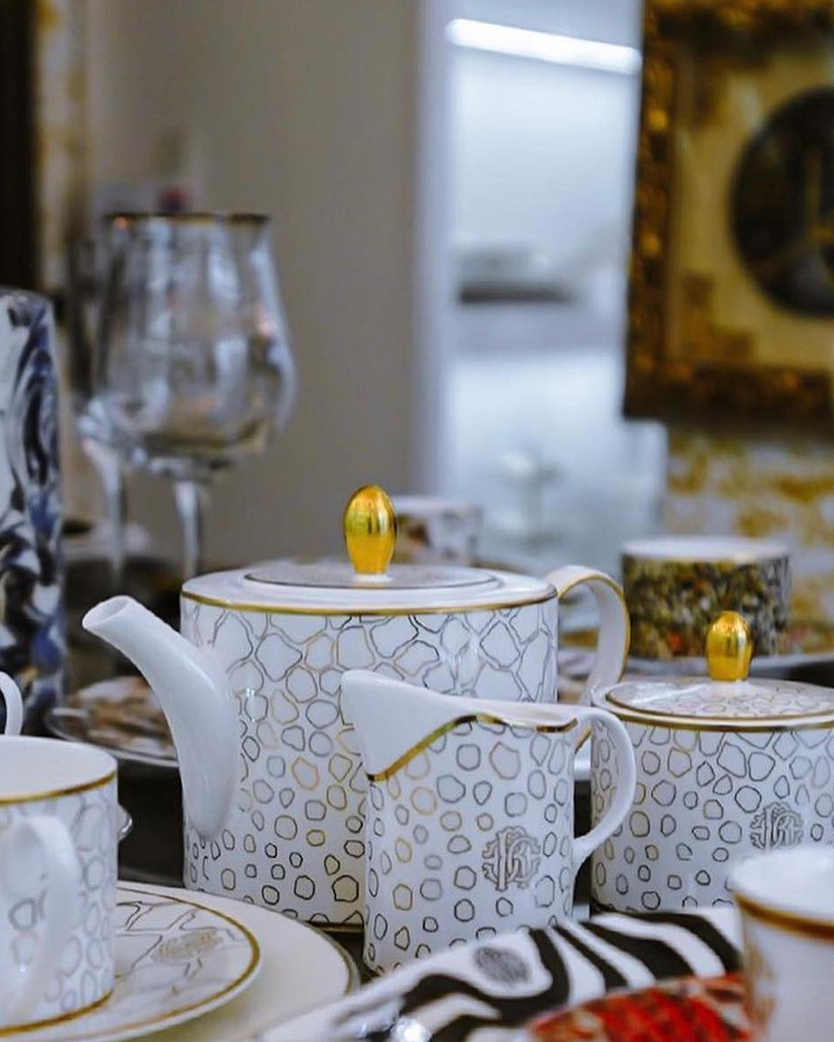 Roberto Cavalli Home Giraffe coffee cups & saucers – photo 4