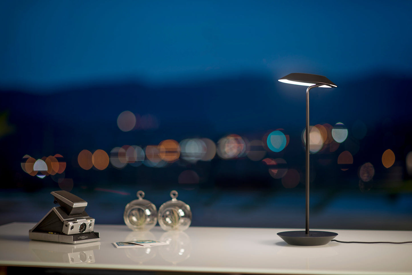 Royyo Desk Lamp Chrome Body Azure Felt Base Plate Ryo Sw Crm Azf Dsk by Koncept Inc