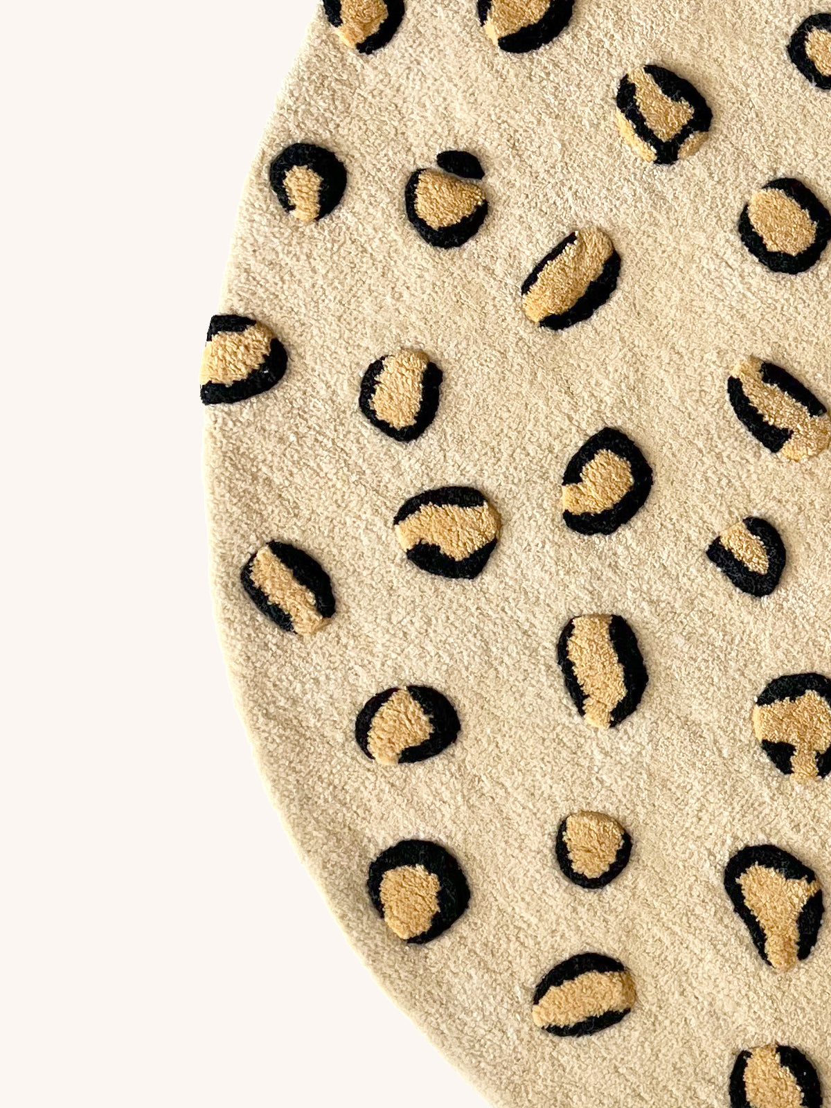 Maison Deux Leopard Rug in Beige/Brown & Black – detail 8