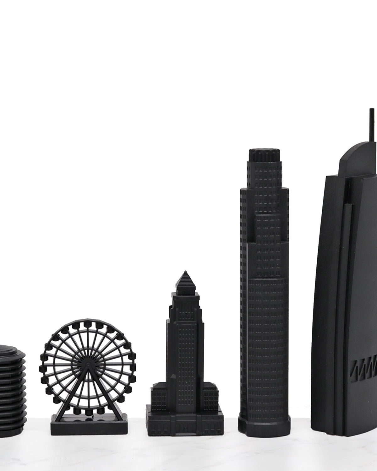 Skyline Chess Los Angeles Edition acrylic chess set with wood map board – photo 3