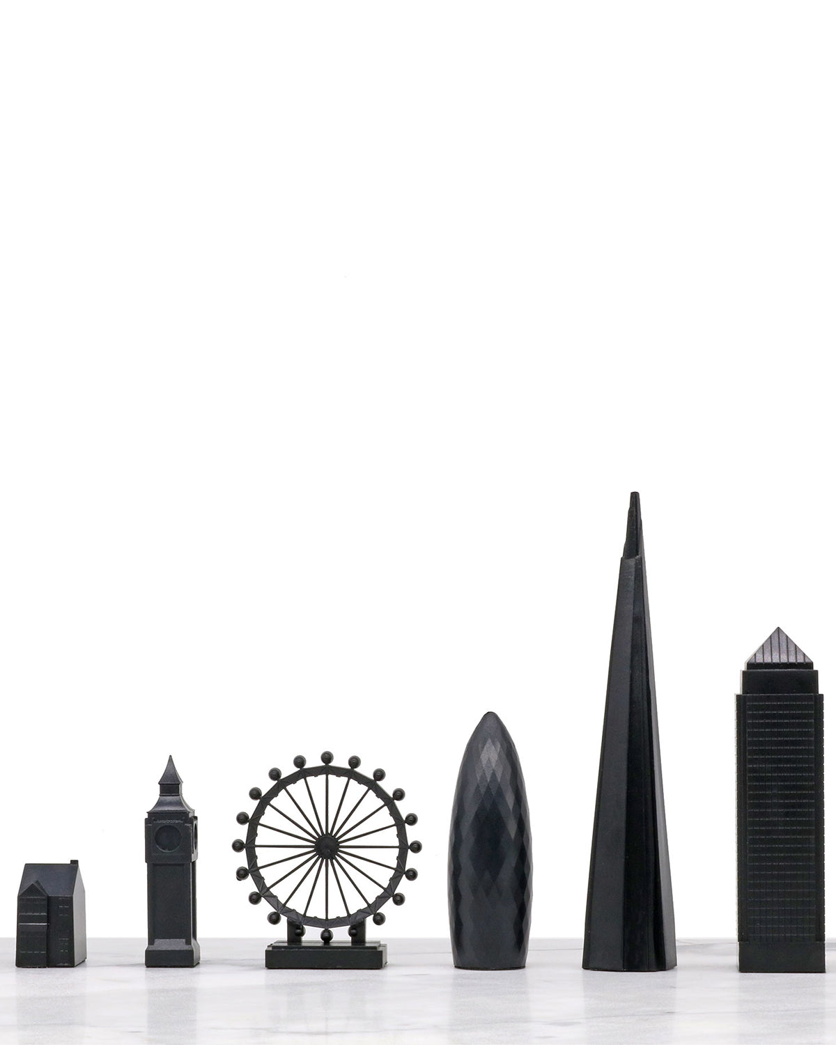 Skyline Chess London vs New York Edition acrylic chess set with marble hatch board – photo 4