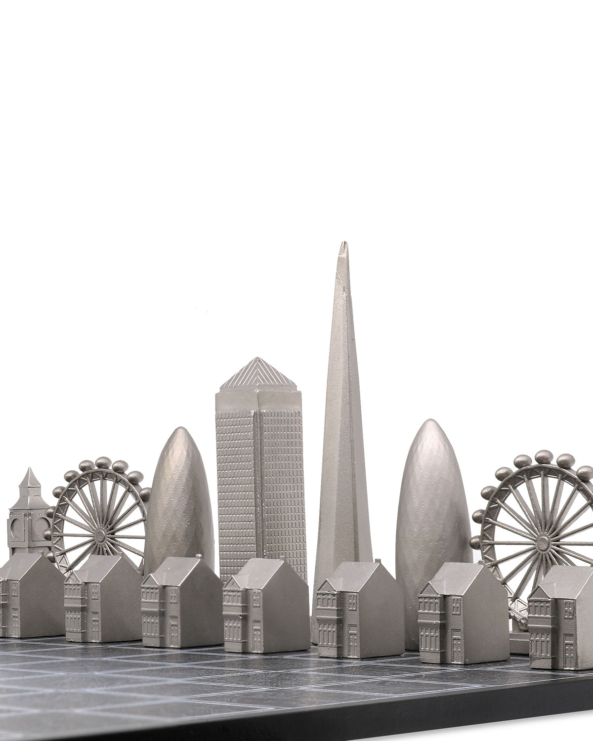 Skyline Chess London Edition stainless steel chess set with wood map board – photo 3