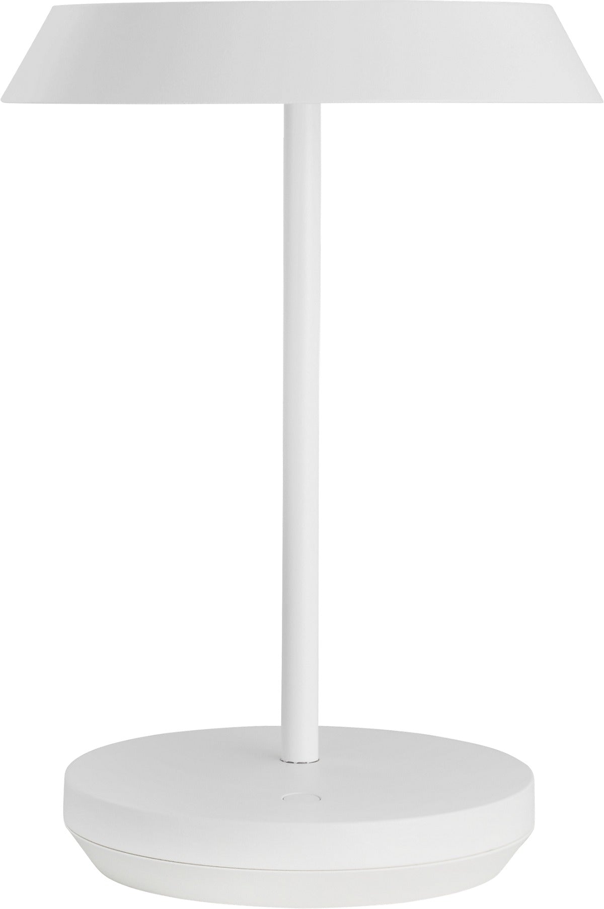 Tepa Short Accent table lamp in Matte White