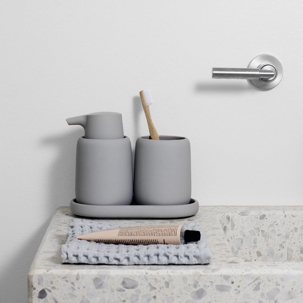 blomus SONO 3-Piece Bathroom Accessory Set – SONO bathroom set styled with blomus CARO