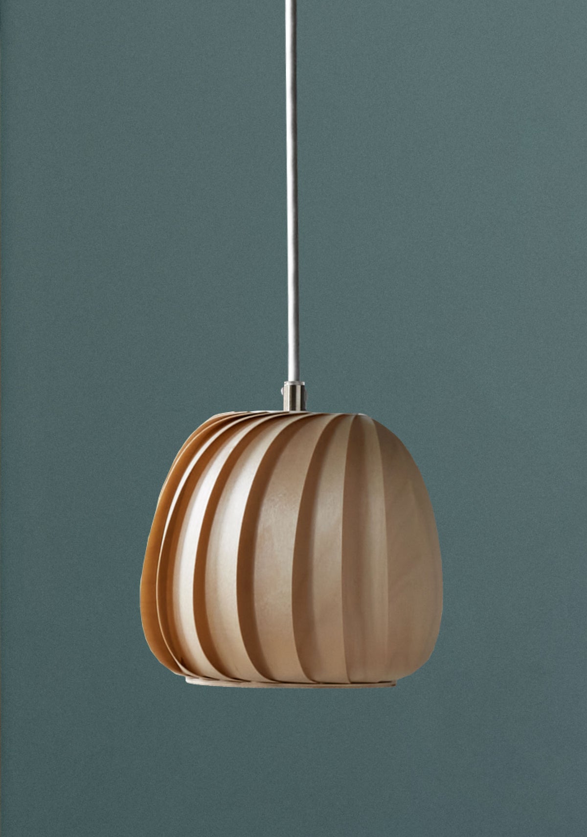 Tom Rossau ST906 Mini pendant light – studio view