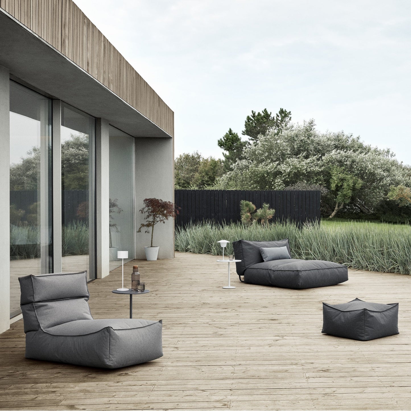 blomus Stay Outdoor Patio Lounger Large Cloud Color