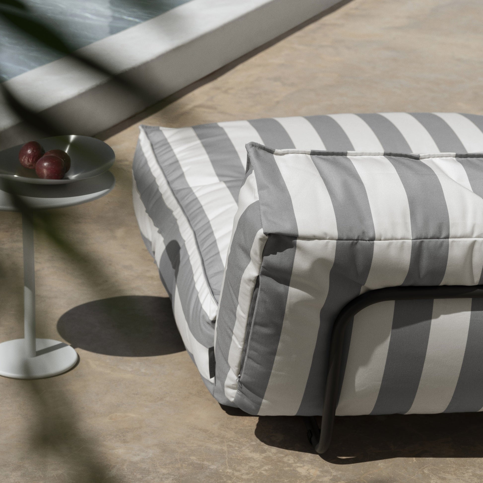 Stay Stripes Day Bed Outdoor Patio Lounger Blomus 62319