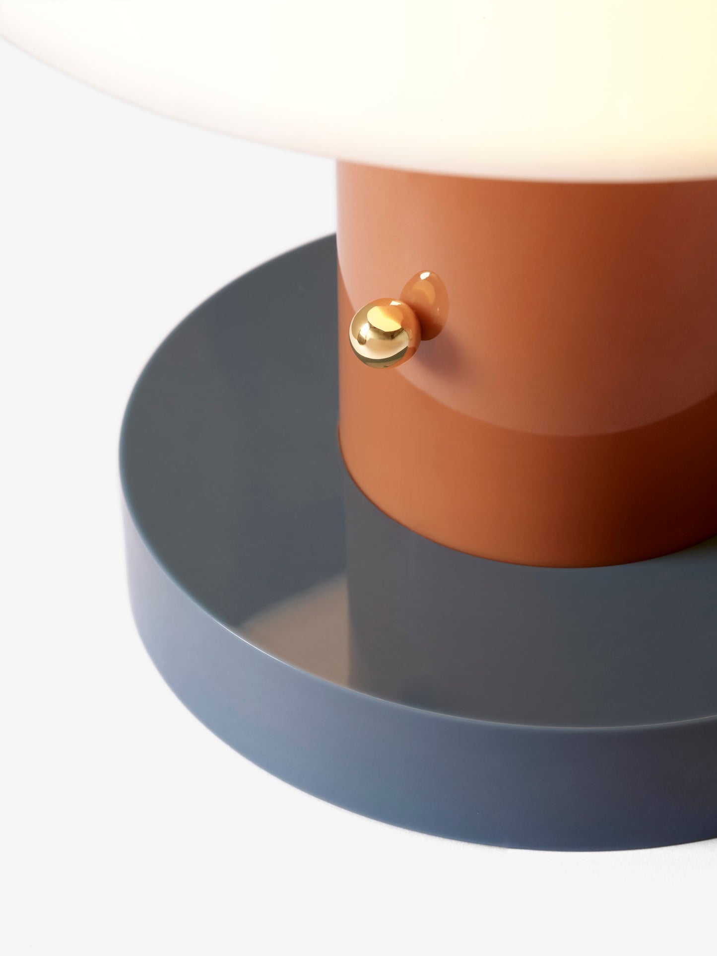 Setago Portable Lamp Jh27 by &tradition