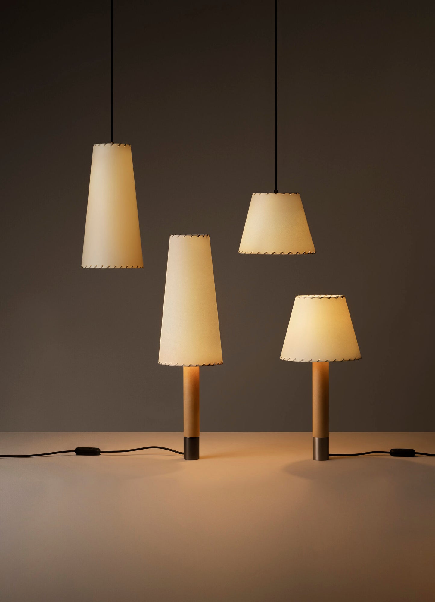 Santa & Cole Sísísí Cónicas pendant light in a contemporary kitchen interior