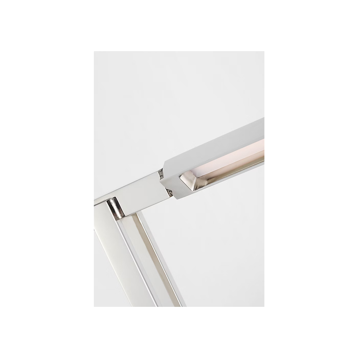 Visual Comfort Stagger Small Floor Lamp | Mick De Giulio | 38" | LED 2700K | Black, Brass or Nickel