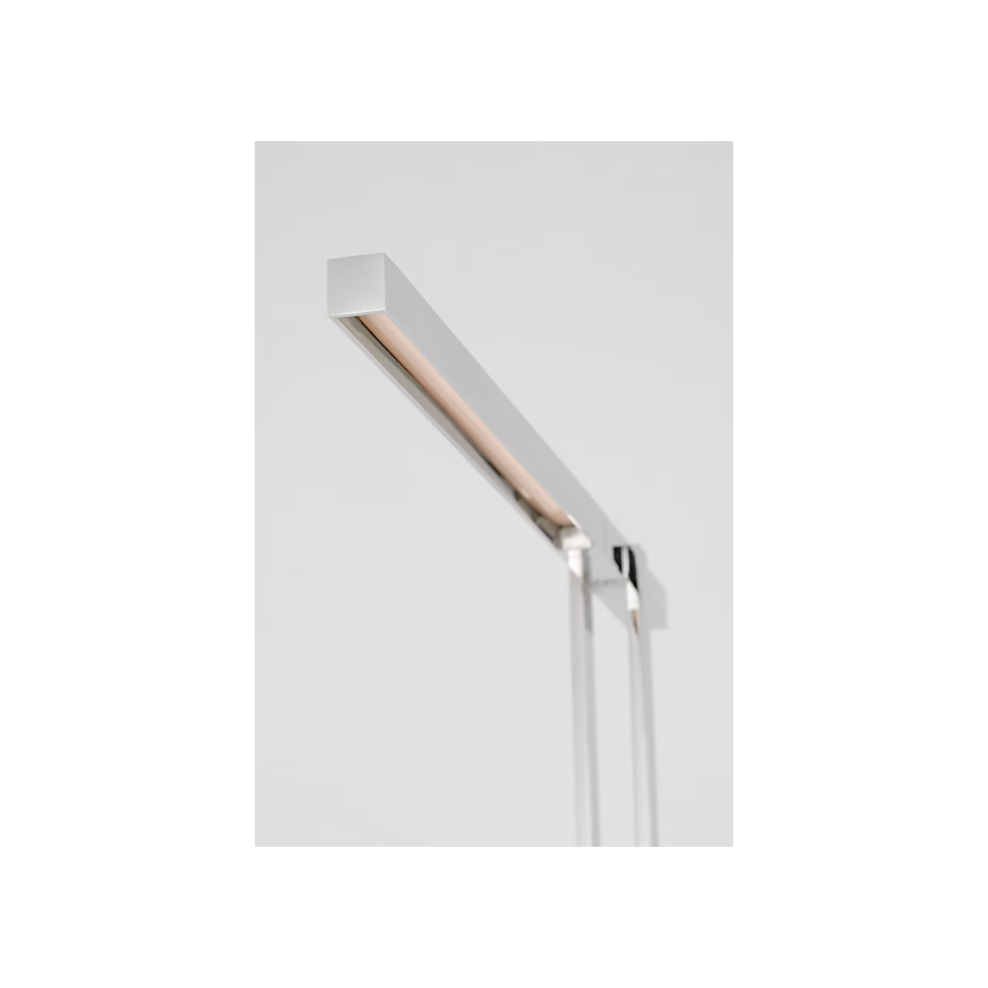 Visual Comfort Stagger Small Floor Lamp | Mick De Giulio | 38" | LED 2700K | Black, Brass or Nickel