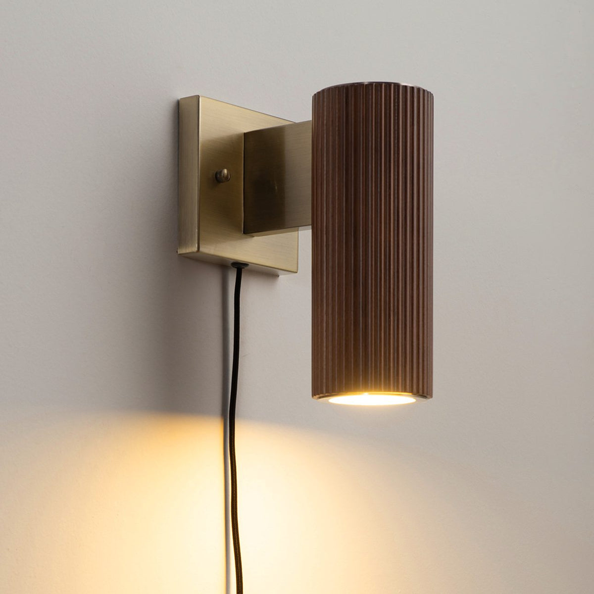Tambo Wall Sconce by Nova of California – view 4