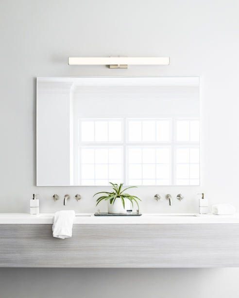 Visual Comfort Ellis 24 by Sean Lavin in a bathroom