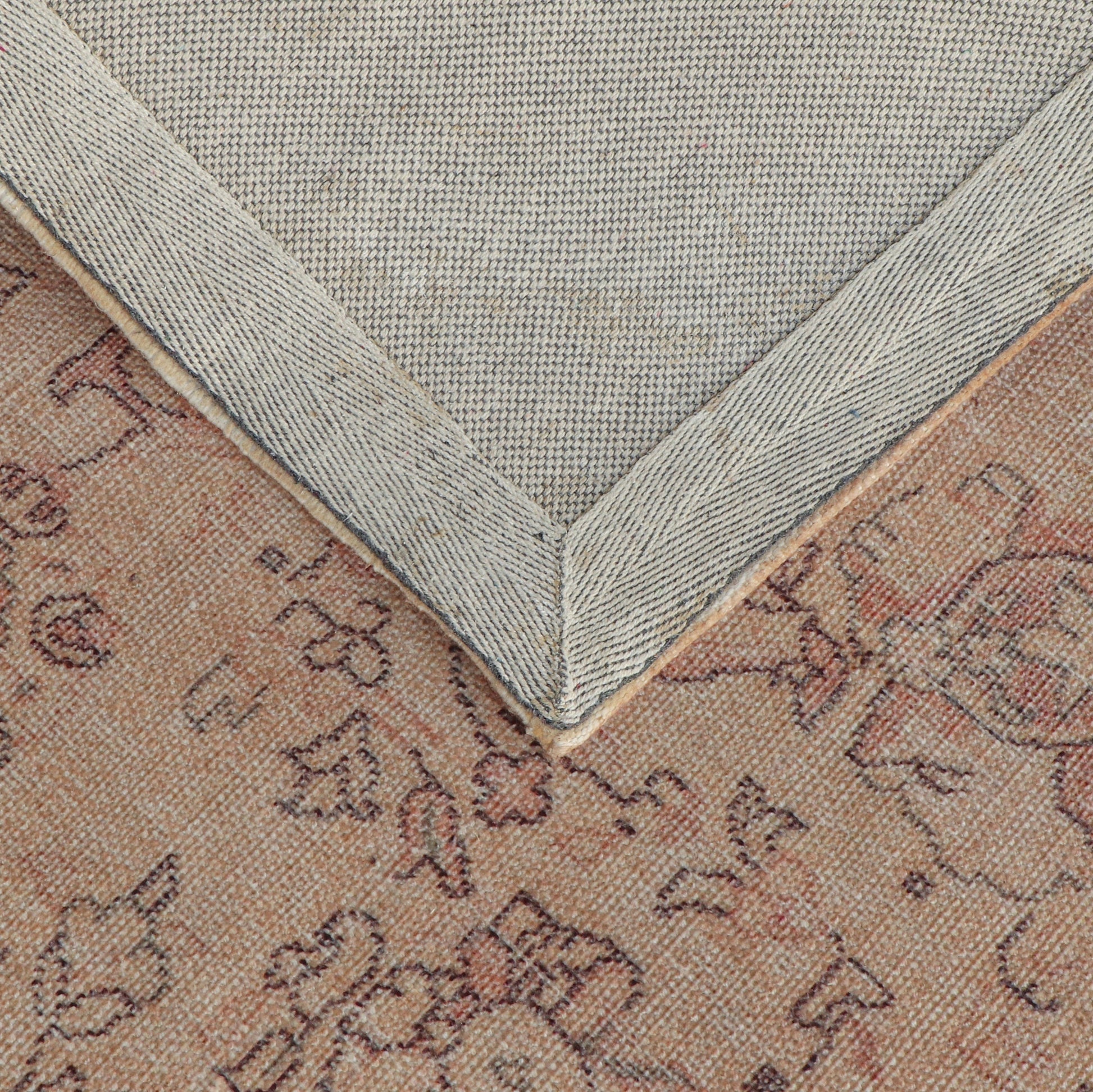 Eden Area Rug Multi 5' x 7' by Tov Furniture