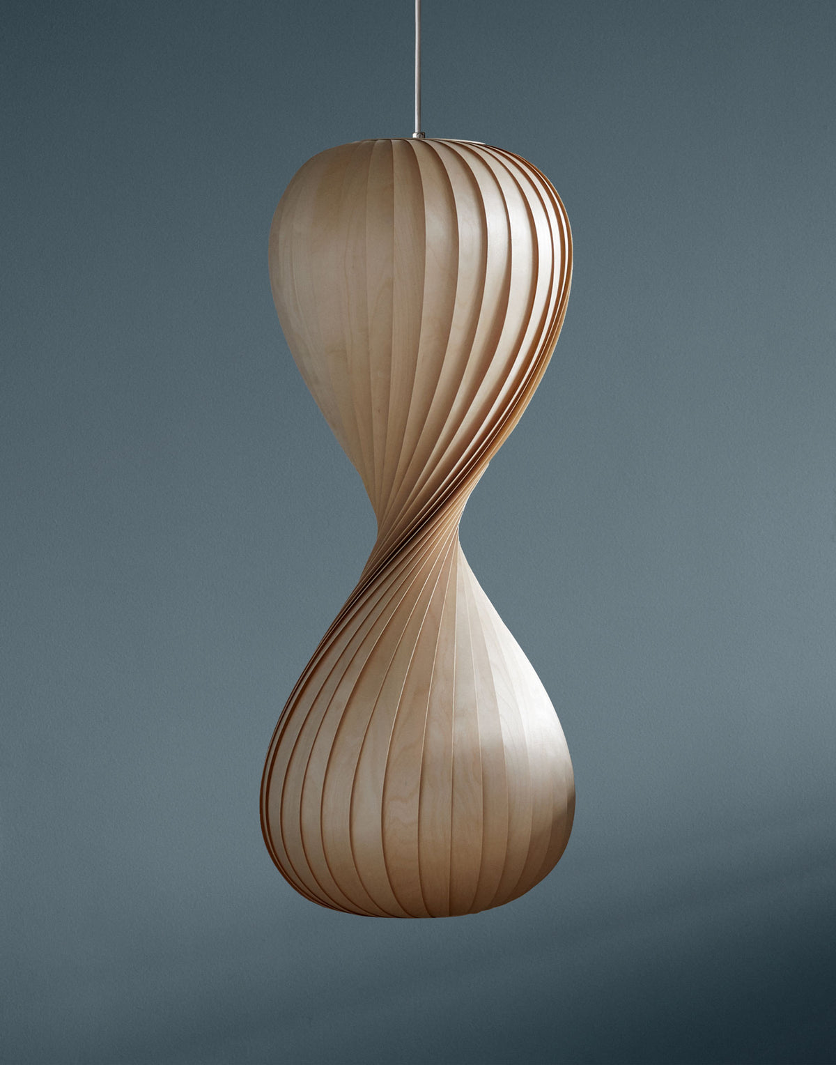 Tom Rossau TR10 pendant light – 39.4 in, switched off