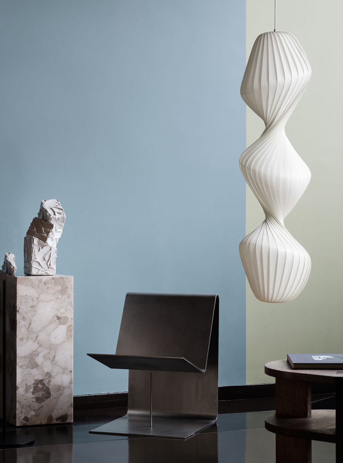Tom Rossau TR33 pendant light – in a double-height room