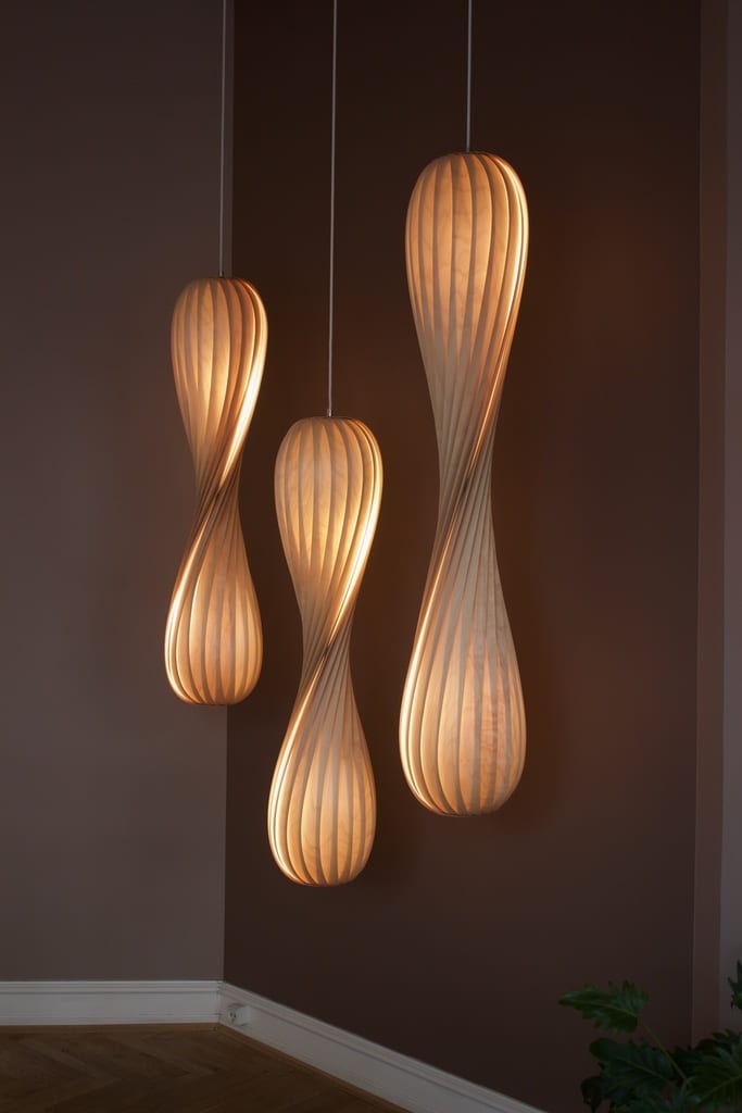 Tom Rossau TR7 pendant light – Natural Birch in a room