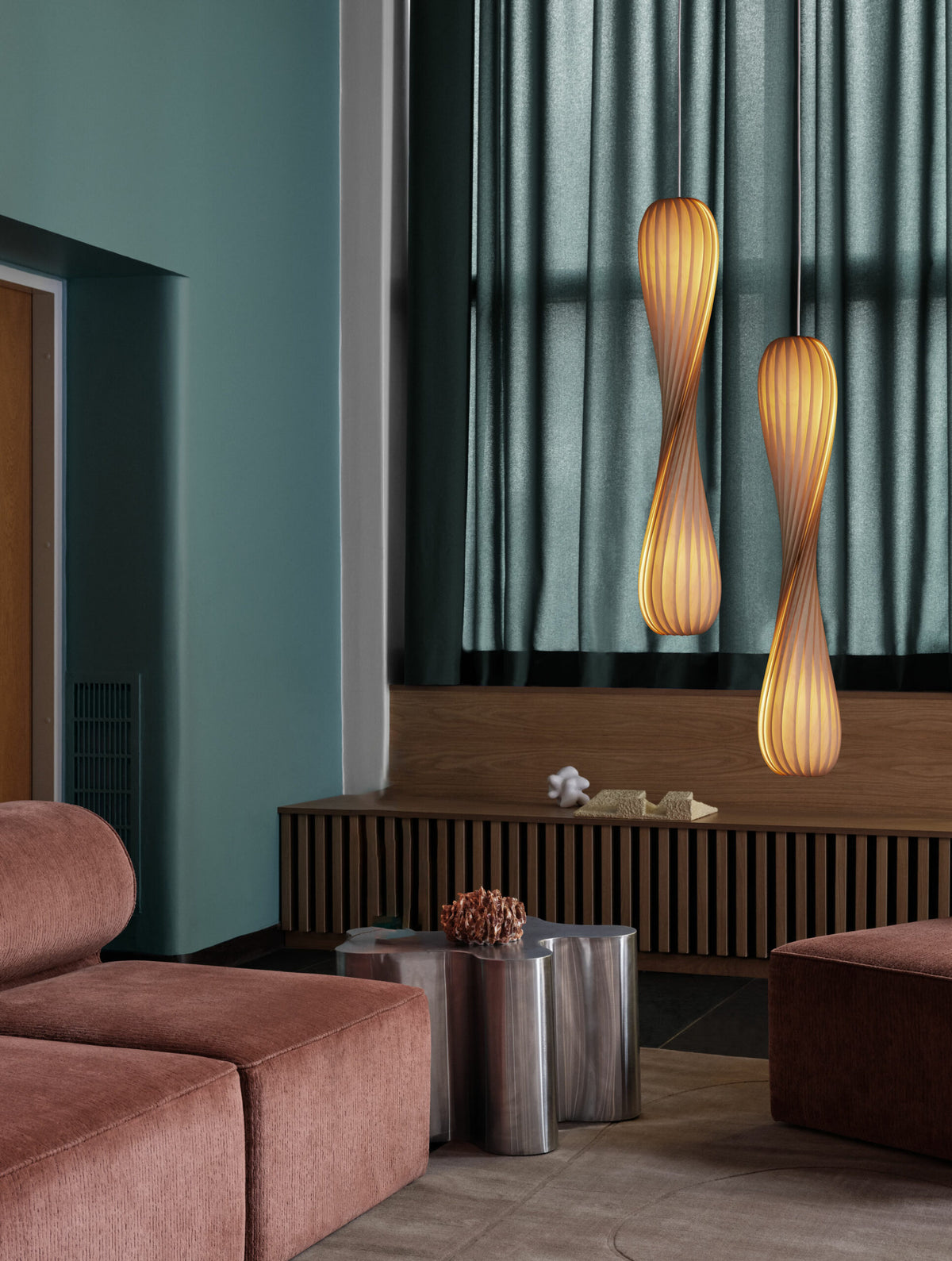 Tom Rossau TR7 pendant light – tall Natural Birch version, lit