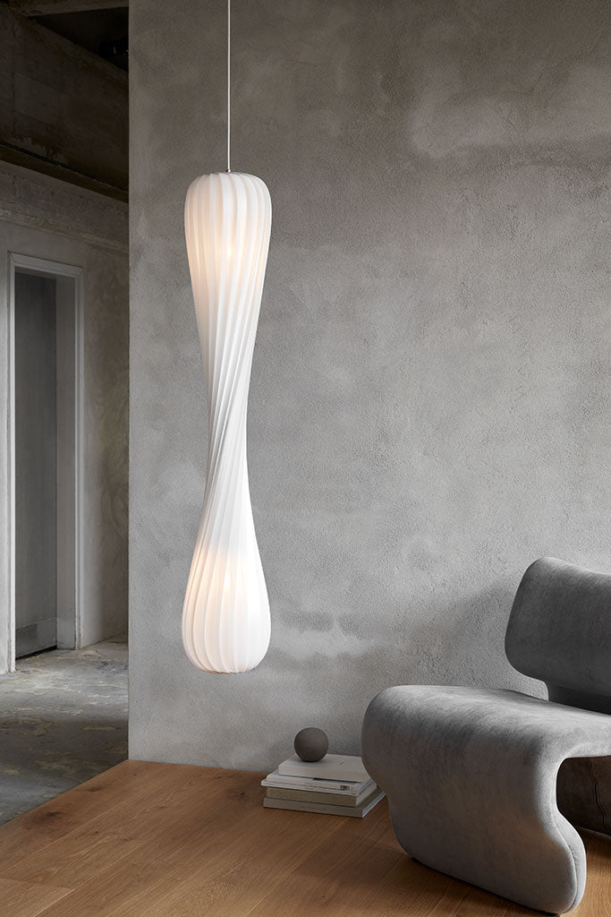 Tom Rossau TR7 pendant light – White Polypropylene, lit