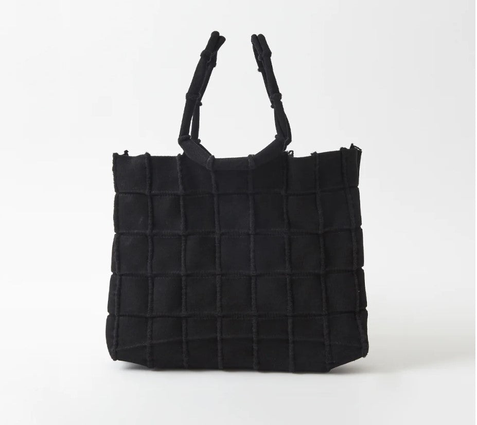 Mate Mono Tile Bag in Black – knit handbag, photo 2