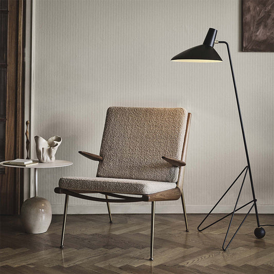 Tripod Hm8 Floor Lamp by &tradition