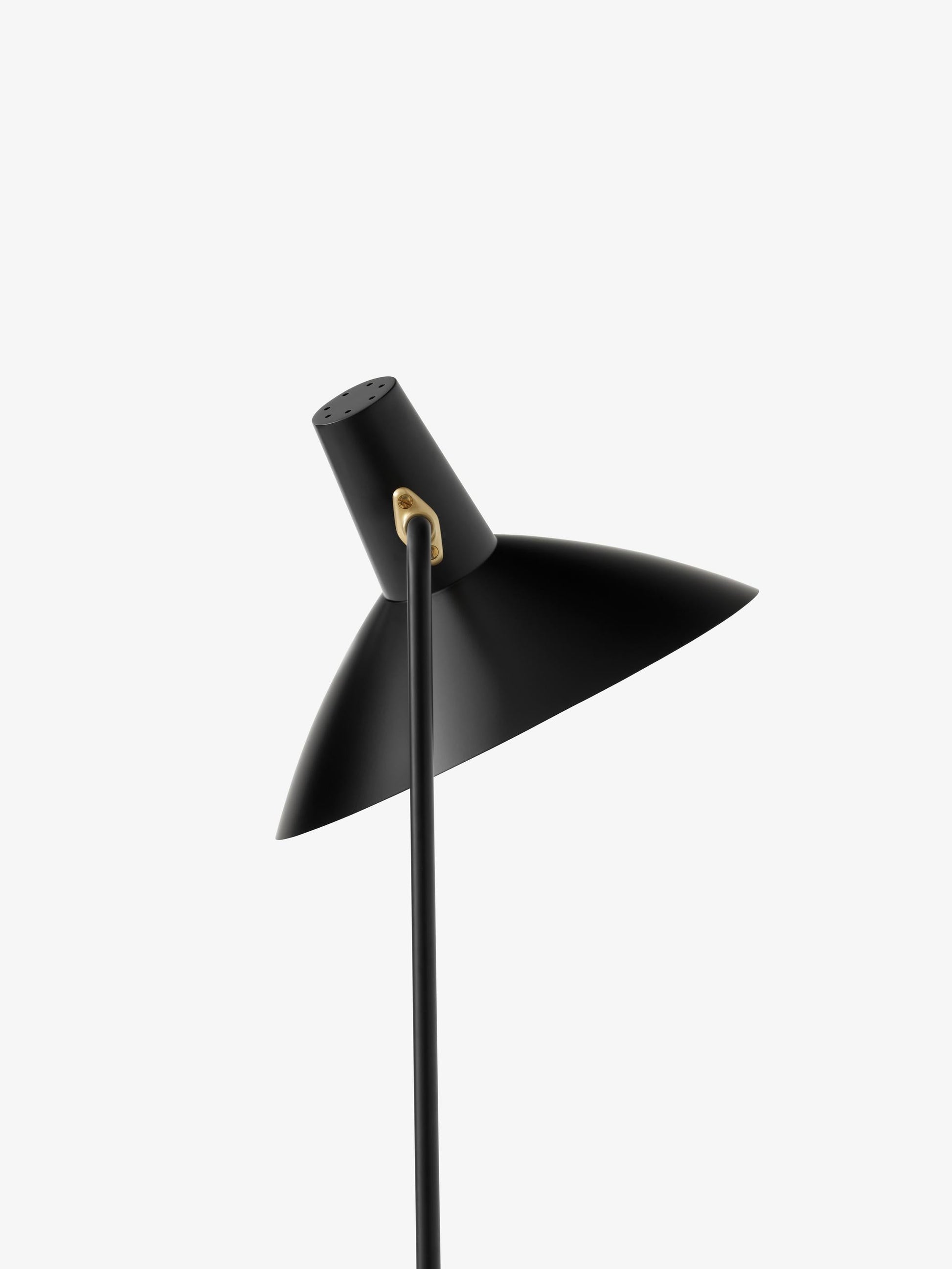 Tripod Hm8 Floor Lamp by &tradition