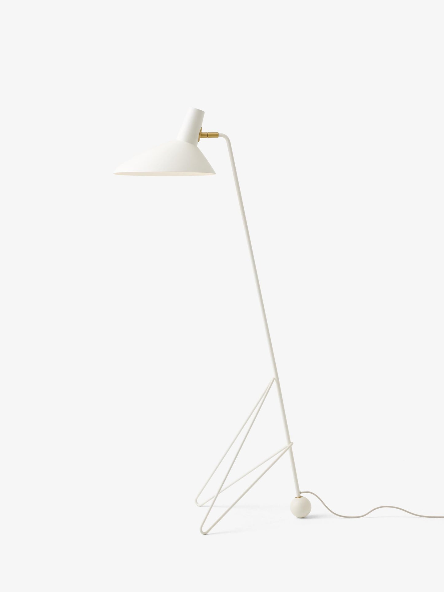 Tripod Hm8 Floor Lamp by &tradition