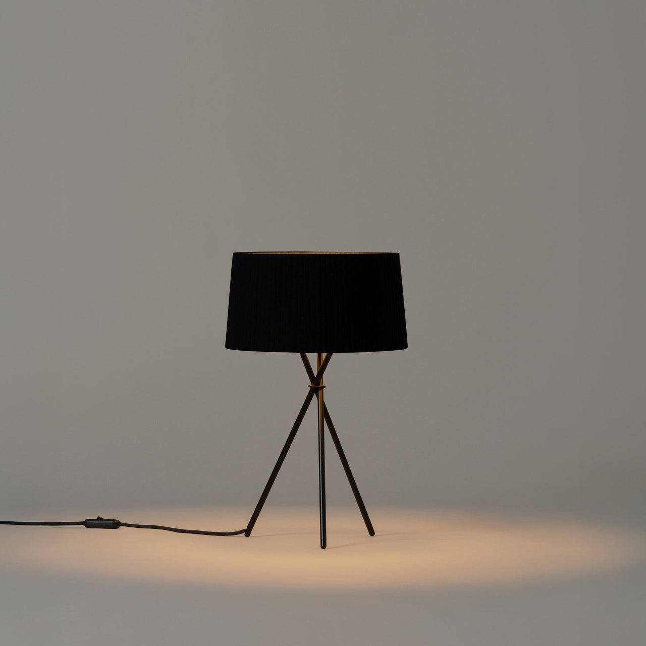 Black ribbon shade modern table lamp for bedroom