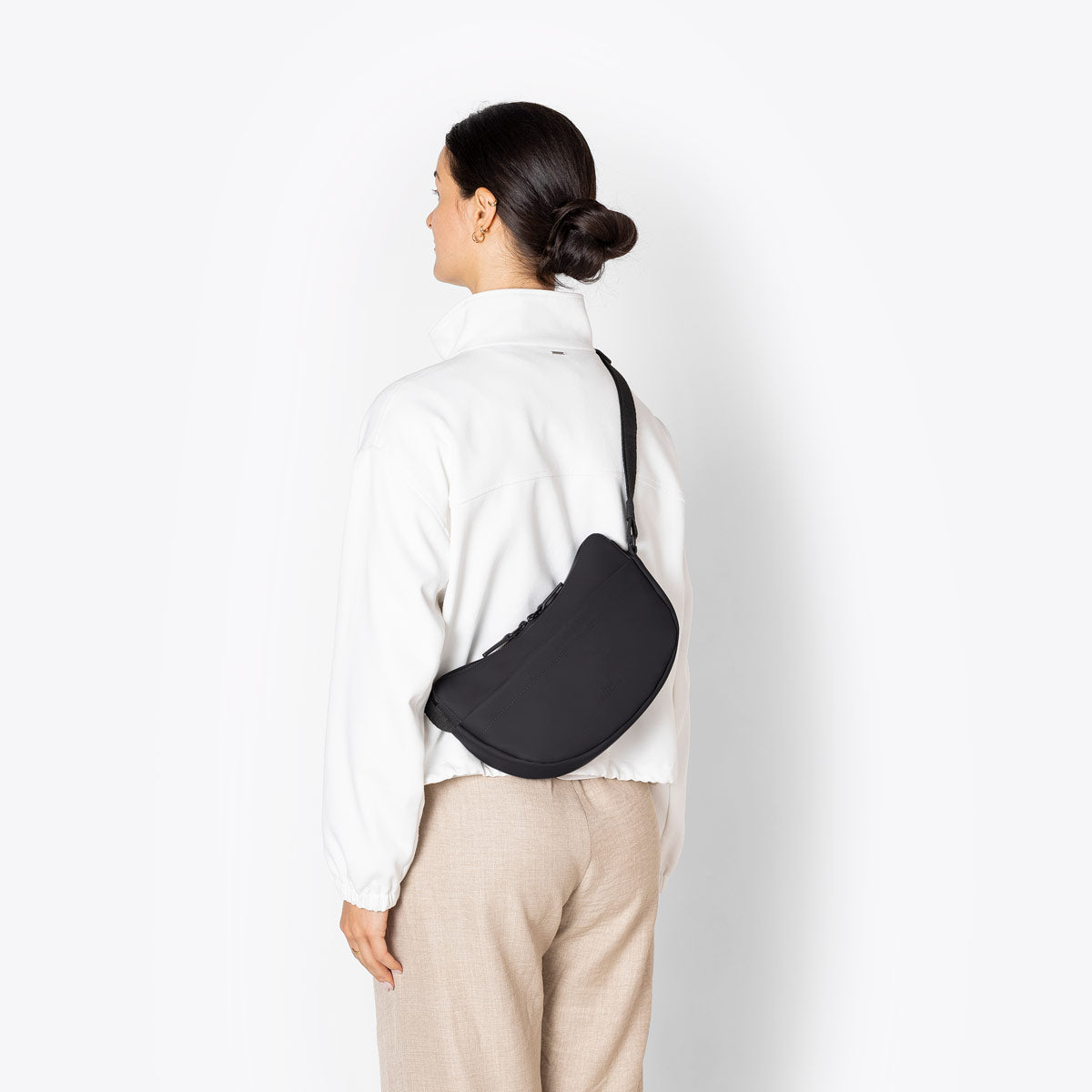 Ucon Acrobatics Alva Medium crossbody bag, black, Lotus Infinity (photo 5)