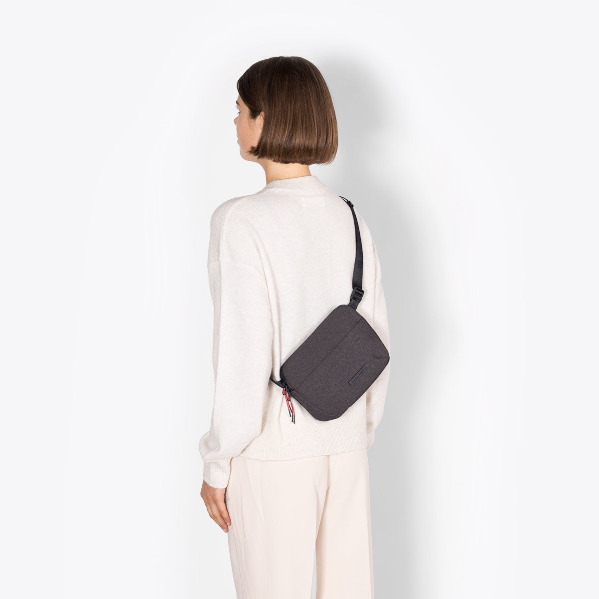 Ucon Acrobatics Melvin Medium crossbody bag, asphalt reflective, Phantom (photo 4)