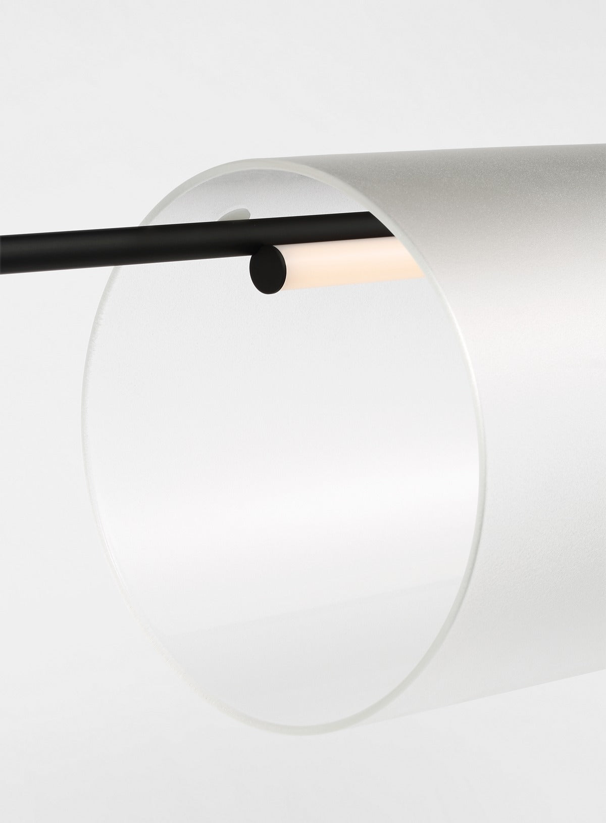 Visual Comfort Trace 60 Single Linear Chandelier – view 4