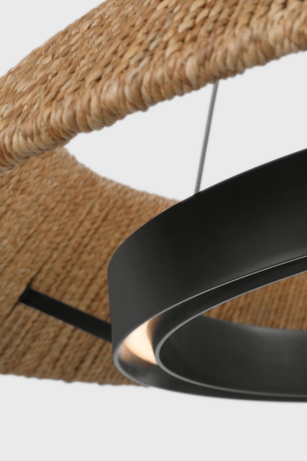 Visual Comfort Noa Small Chandelier – view 5
