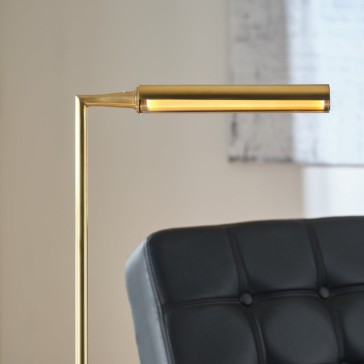 Visual Comfort Poza 41 Floor Lamp – view 3