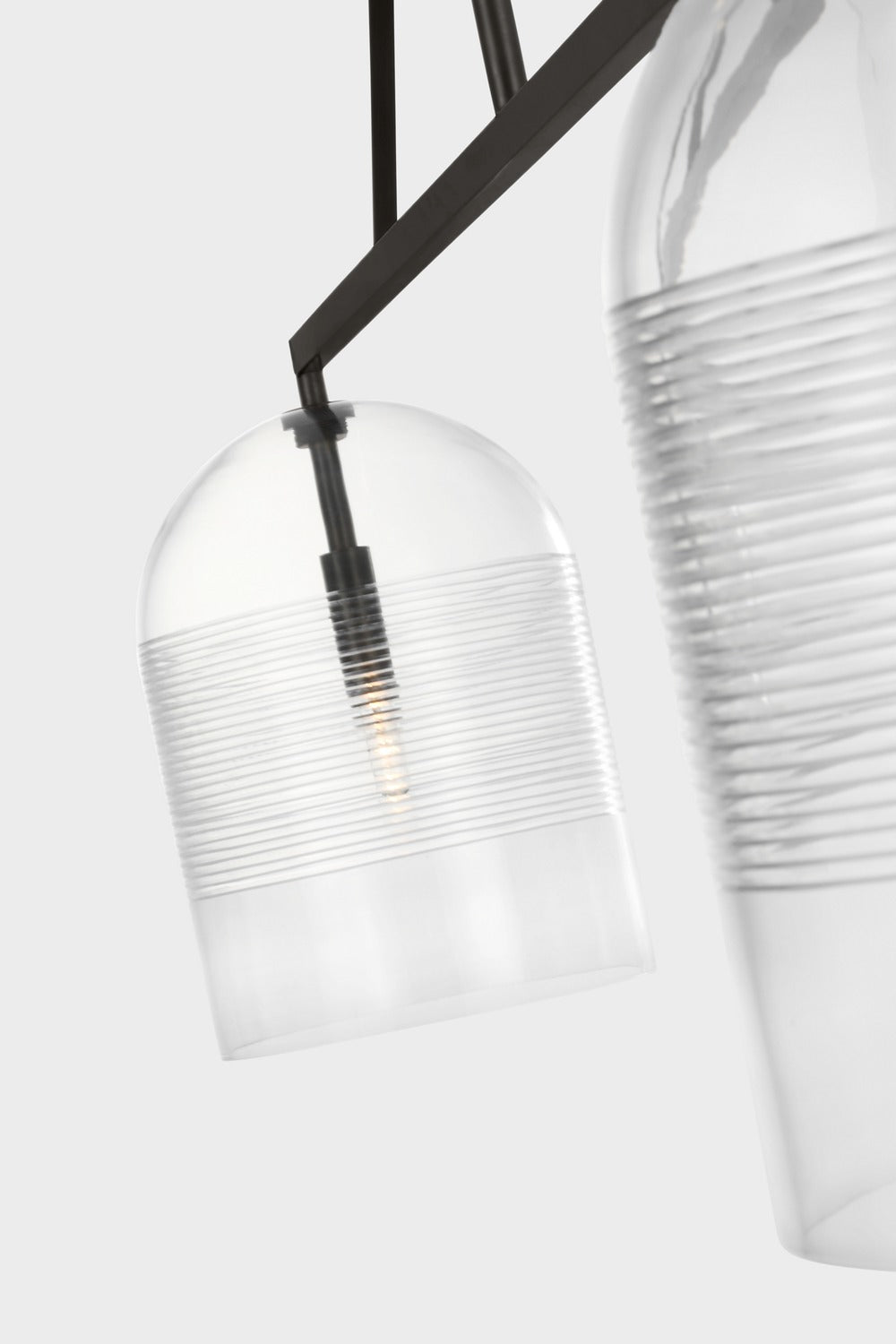 Visual Comfort Leano 61 Linear Chandelier – view 3