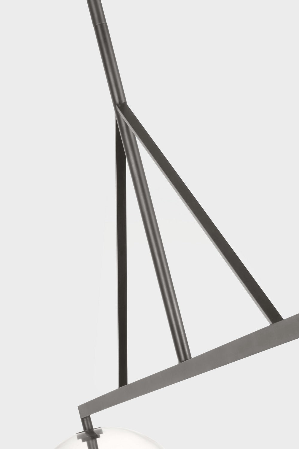 Visual Comfort Leano 61 Linear Chandelier – view 4
