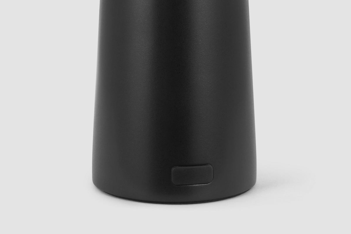 Sesa Short Accent Rechargeable LED Table Lamp – close-up detail