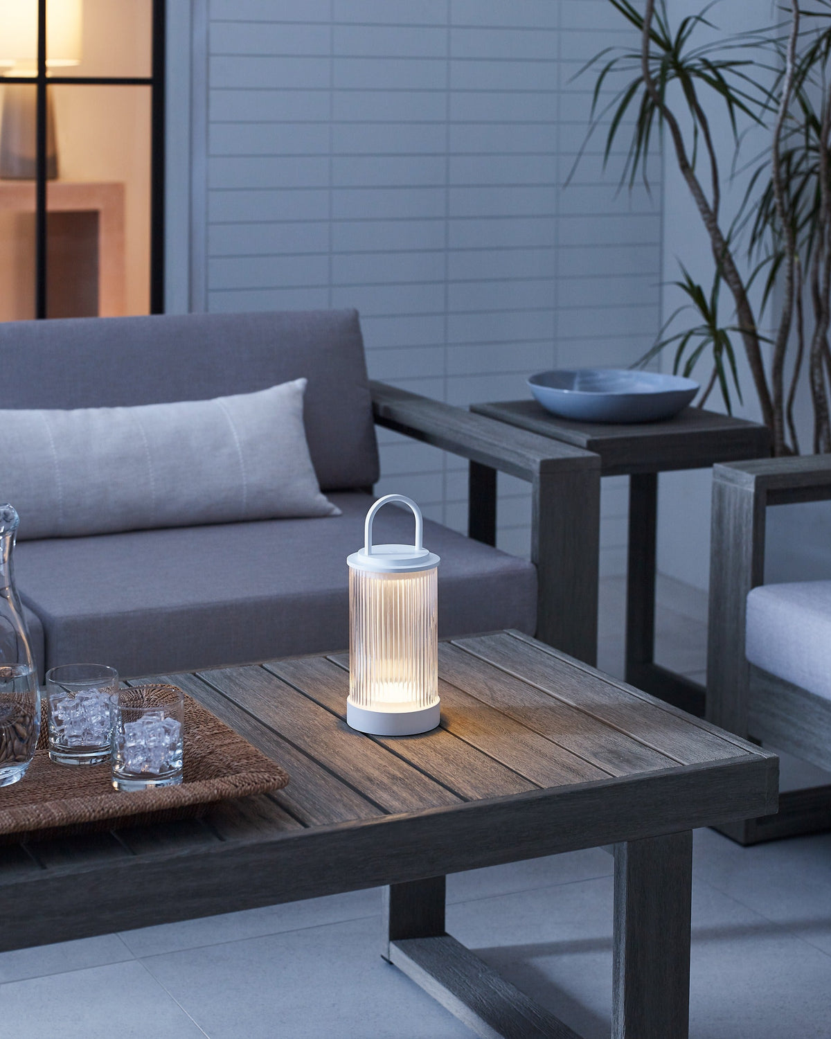 Tawa Accent table lamp in Matte White, lit